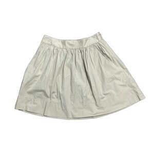 Banana Republic Women’s A-line pleated khaki skirt. Size 6
